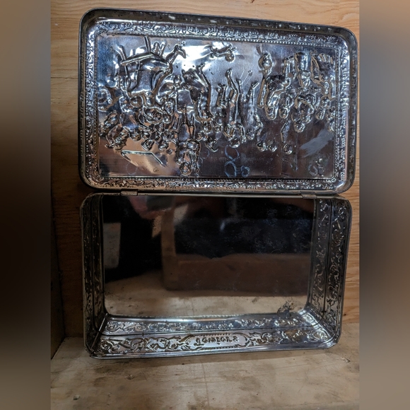 Vintage Teniers Biscuit Tin - Picture 4 of 4